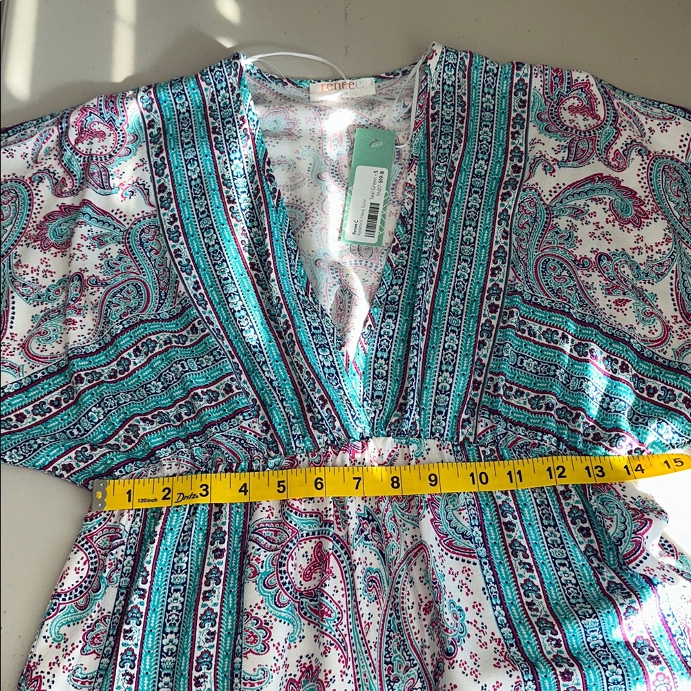 NWT RENEE C Kailano V- Neck Tunic in a Teal Green and White Paisley Size Small. - Picture 6 of 13